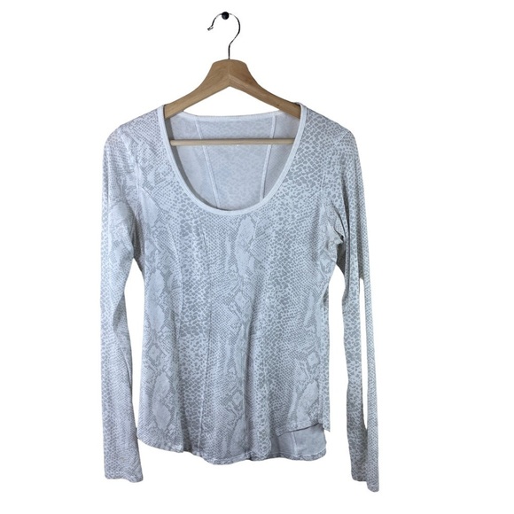 Lululemon Between The Lines Long Sleeve Snake Print Tee - Picture 1 of 6
